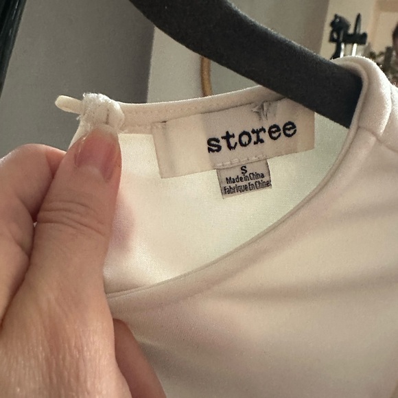 White Storee Cocktail Dress with mesh - Picture 3 of 4